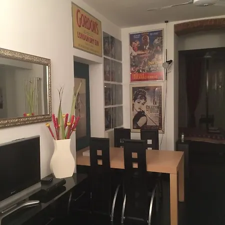 Amazing Flat With Terrace Apartment *